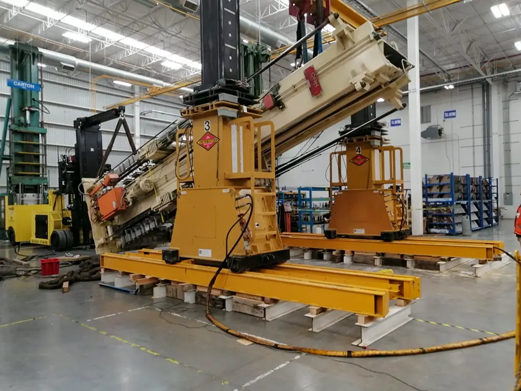 Proceso de manipulación de maquinaria industrial